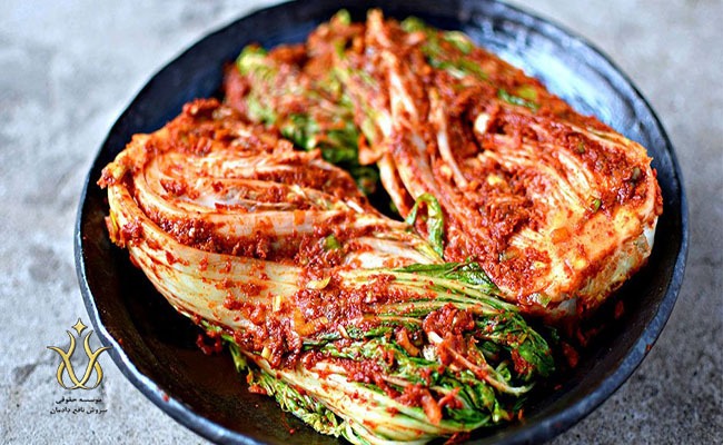 kimchi1۱. کیمچی (ترشی سبزیجات) اقامت در کره
