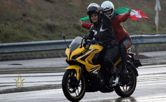 خانم های موتورسوار